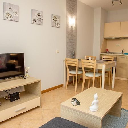 Sunny Apartment In A Complex With A Pool And Gym By Flаt Manаger Pantai Sunny Bagian luar foto