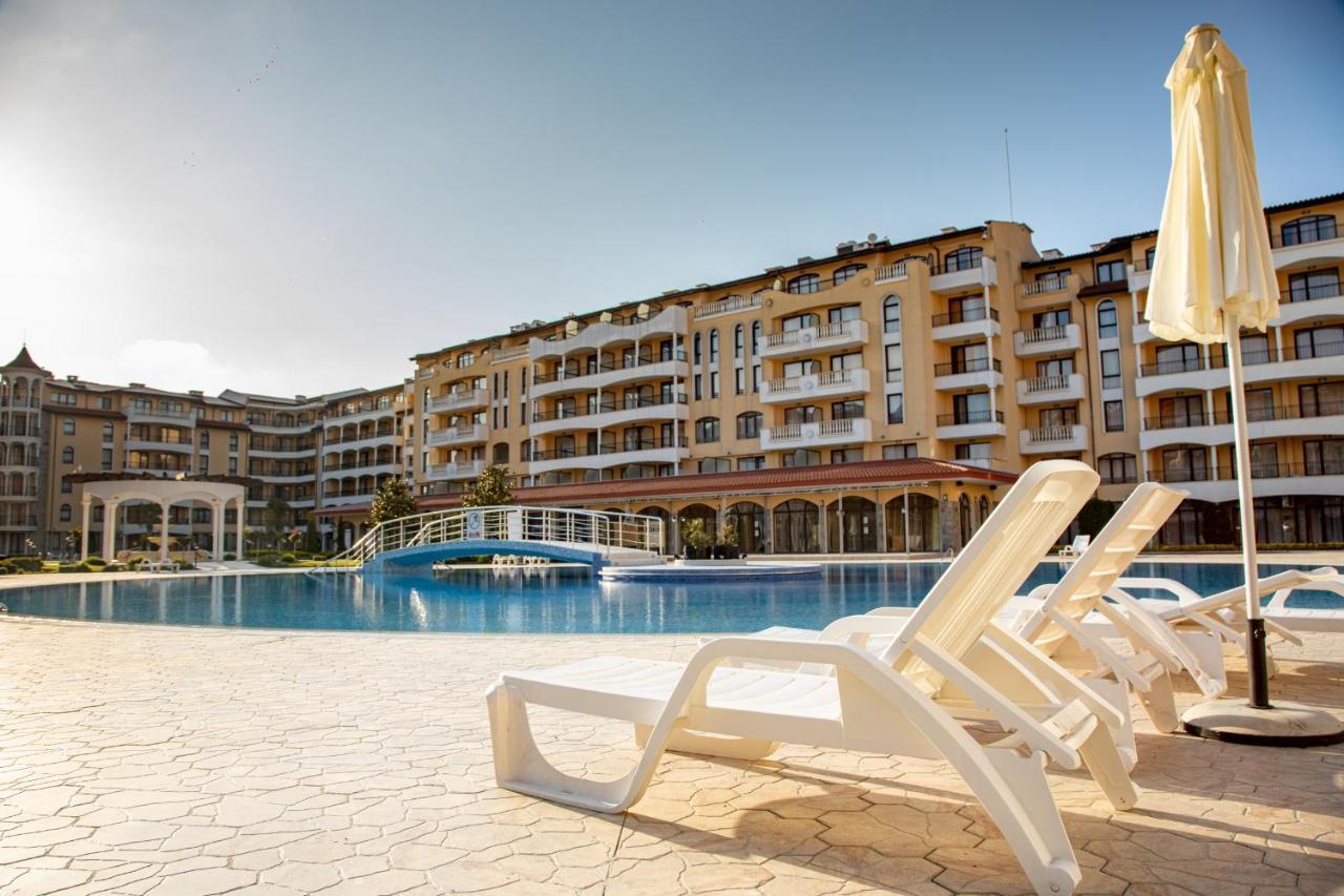 Sunny Apartment In A Complex With A Pool And Gym By Flаt Manаger Pantai Sunny Bagian luar foto