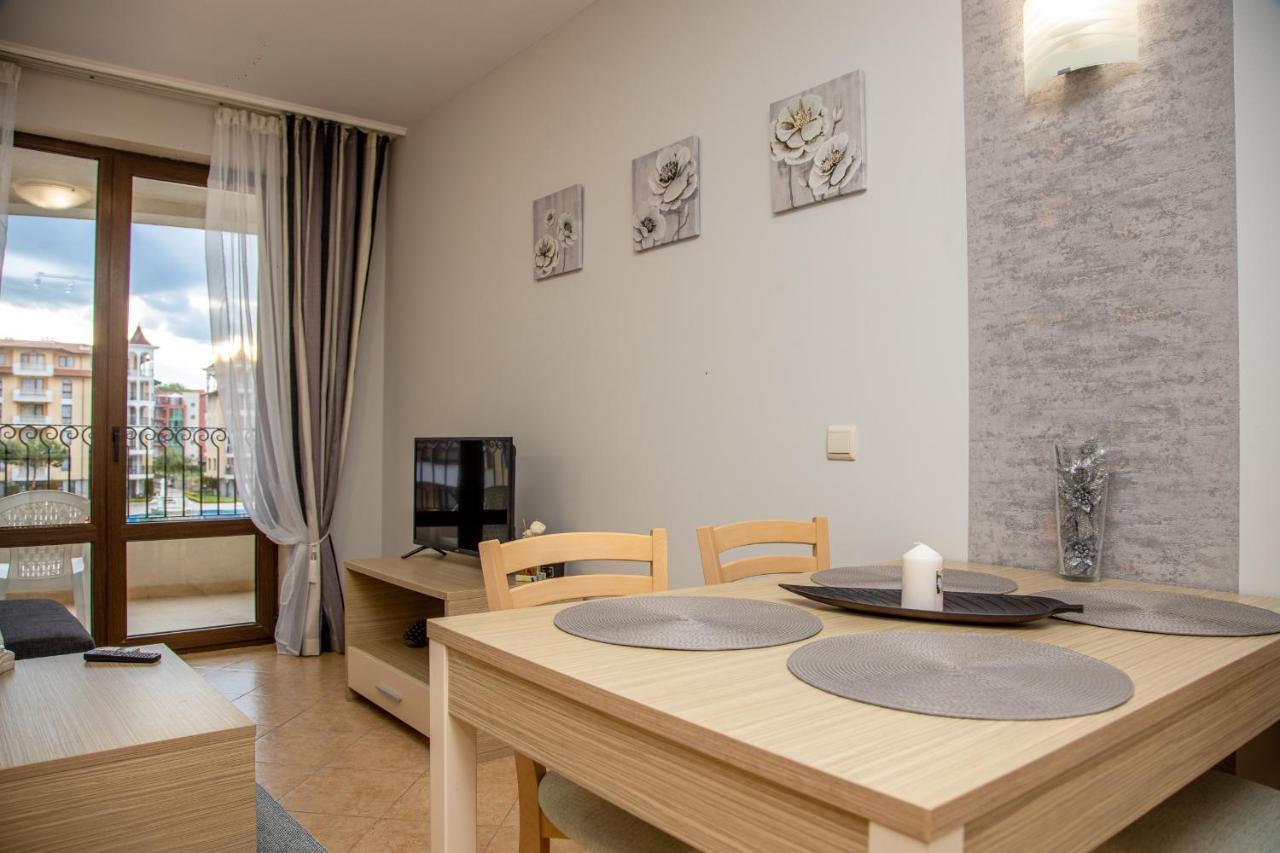 Sunny Apartment In A Complex With A Pool And Gym By Flаt Manаger Pantai Sunny Bagian luar foto